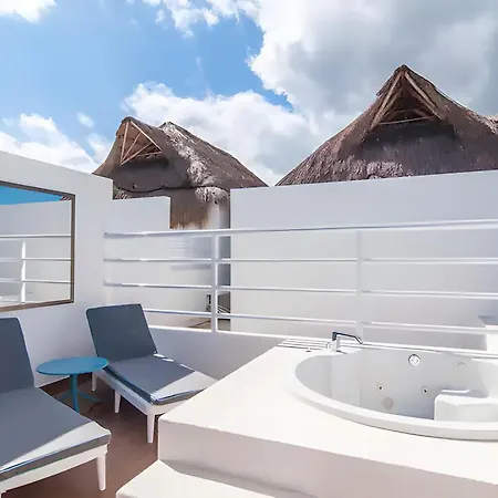 Luxury Penthouse W-jacuzzi In The Heart Of Apartment