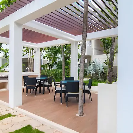 Luxury Penthouse W-jacuzzi In The Heart Of Apartment Tulum
