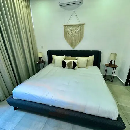 2 Bed In The Heart Of La Veleta Apartment