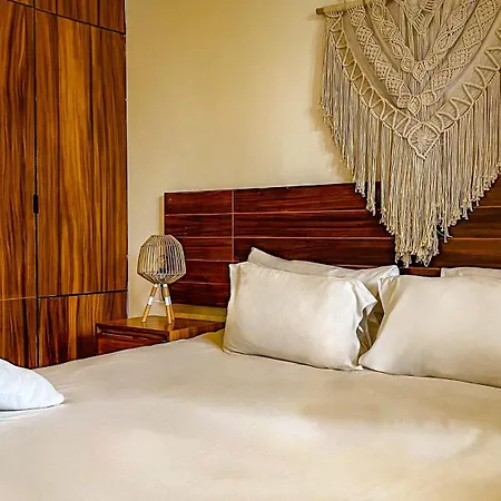 Amaka Calma By Cercana Hotel 4*