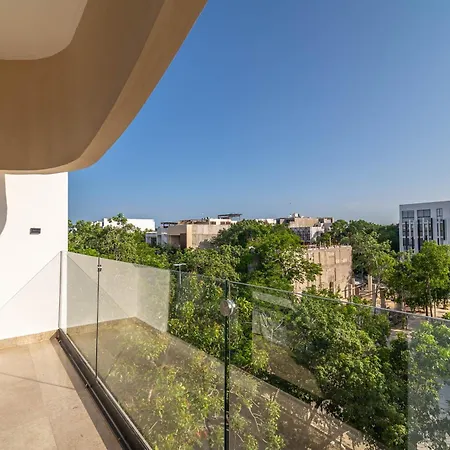 King With Balcony, Rooftop Pool In Aldea Zama, Holiday home *