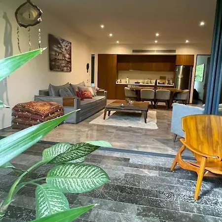 Zen & Lux - Mistiq Apartment