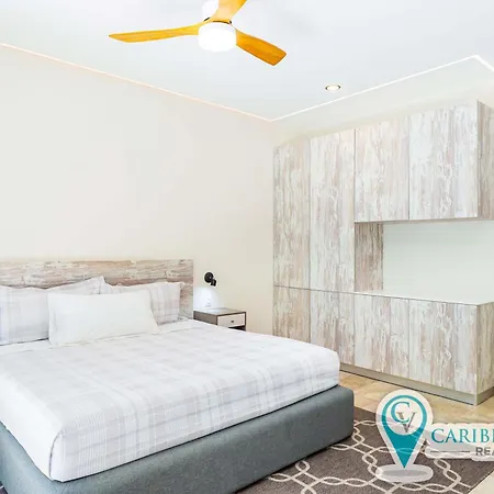 Stylish Sexy 1 Bd W/ Private Pool & Rooftop Pool *