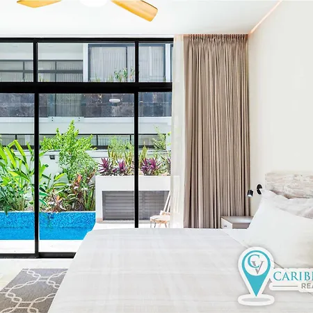 Stylish Sexy 1 Bd W/ Private Pool & Rooftop Pool