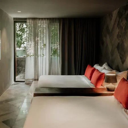 Barneys New York Luxury Red * Tulum