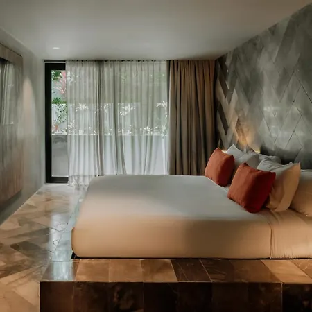 Apartment Barneys New York Luxury Orange