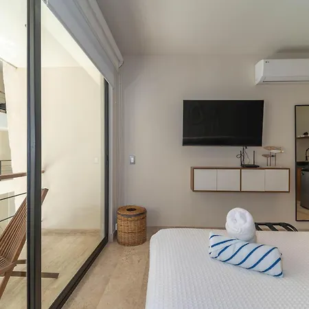 Holiday home King With Rooftop Pool, Sauna, Gym, Parking