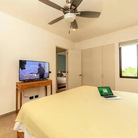 Apartment Comfortable, Spacious Penthouse- 2 Bedrooms- 7 People