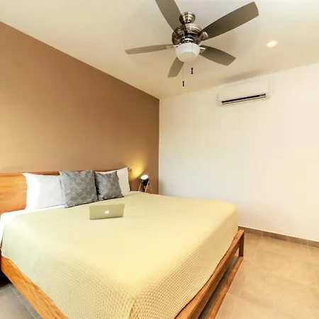 Apartment Comfortable, Spacious Penthouse- 2 Bedrooms- 7 People