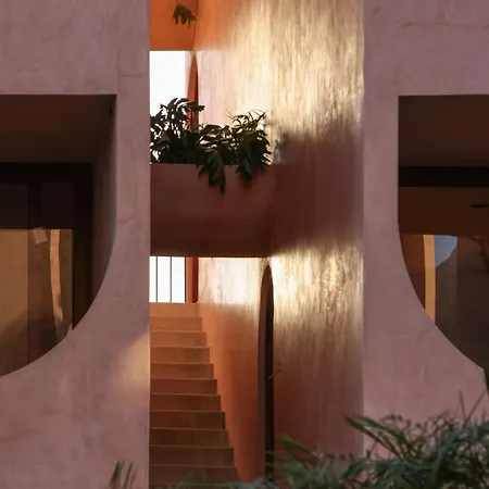 Babel Apartahotel