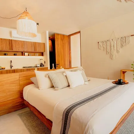 Muunek By Land Boutique Aparthotel 4*
