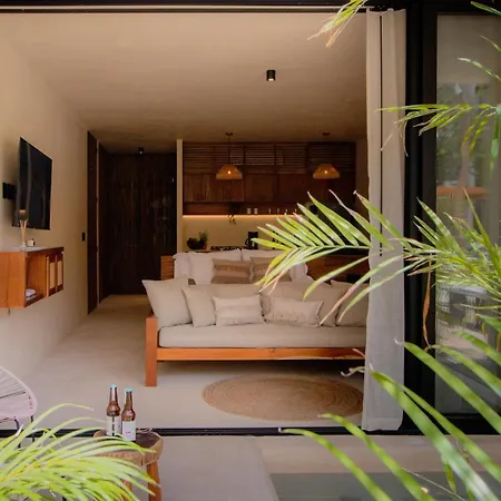 Aparthotel Muunek By Land Boutique 4*