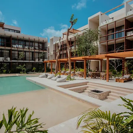 Muunek By Land Boutique Aparthotel