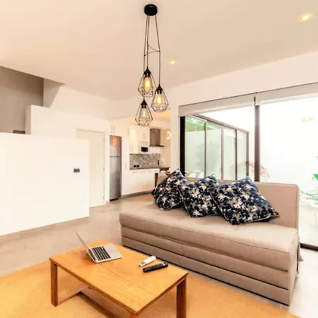 Comfortable, Spacious Penthouse- 2 Bedrooms- 7 People