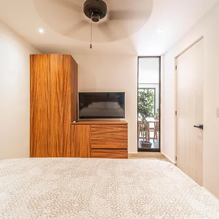 1 Bd With Private Balcony, Rooftop Pool, Gym * Tulum