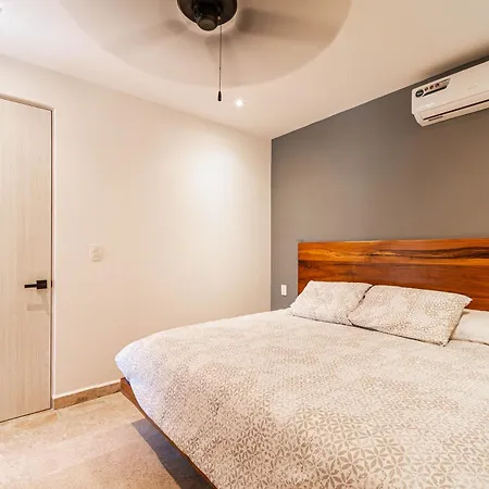 1 Bd With Private Balcony, Rooftop Pool, Gym Holiday home
