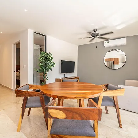 Holiday home 1 Bd With Private Balcony, Rooftop Pool, Gym