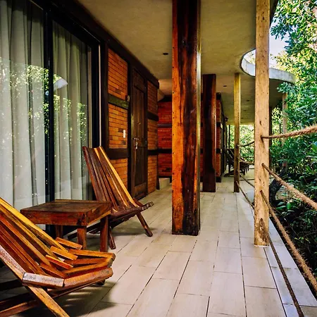 Sunset House 2*