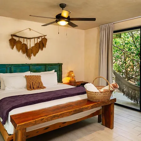 Sunset House Hotel 2*