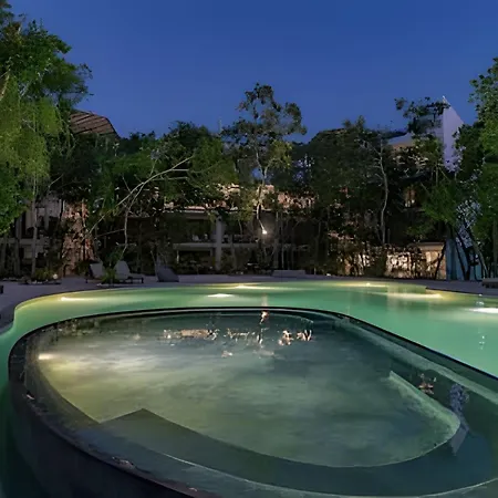 Oasis Yaaxlum * Tulum