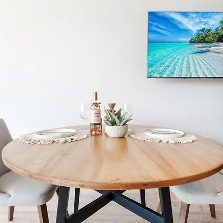 Apartment The Melina - Pool & Skyview Bar 5min To