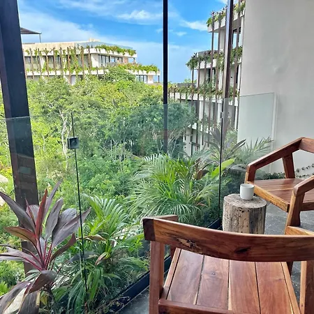 Cozy Aparment Pool View