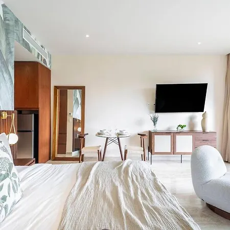 Apartment Cozy Aparment Pool View