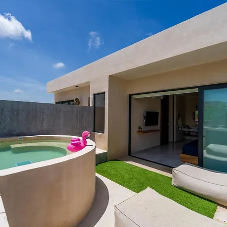Apartment *jungle Ph W/pool, Close To Downtown & *