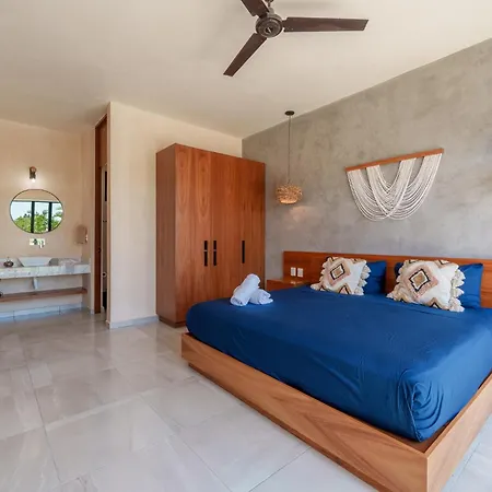*jungle Ph W/pool, Close To Downtown & * Tulum