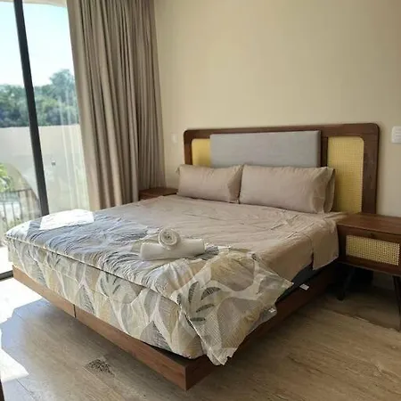 Luxury 2 Bdr - La Veleta Apartment *