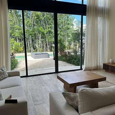 Luxury 2 Bdr - La Veleta Apartment *
