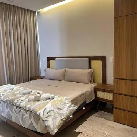 Luxury 2 Bdr - La Veleta Apartment