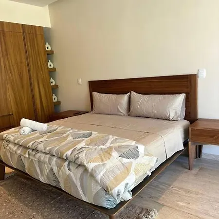 Luxury 2 Bdr - La Veleta Apartment *