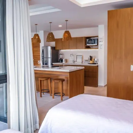 The Waves By Bnb Experience Hotel 4*