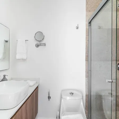 Holiday home With Private Balcony, Rooftop Pool,gym Tulum