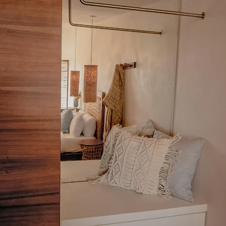 Aparthotel Samiik By Arkylab 4*