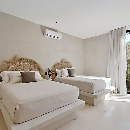 Majestic Jungle With 2 Pools & Rooftop Bbq Villa *