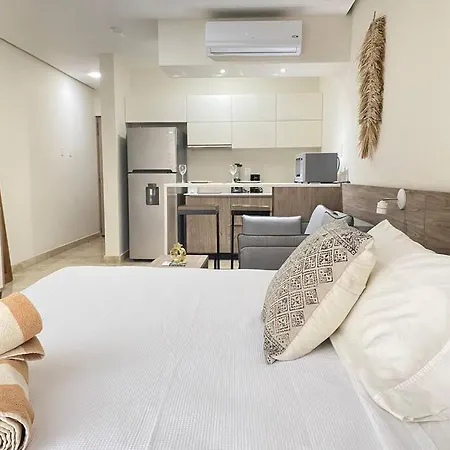 Charming And Perfectly Located With Rooftoop Pool *