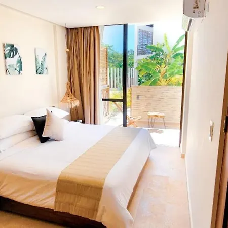 Hotel The Waves By Bnb Experience
