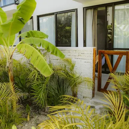 The Waves By Bnb Experience Hotel