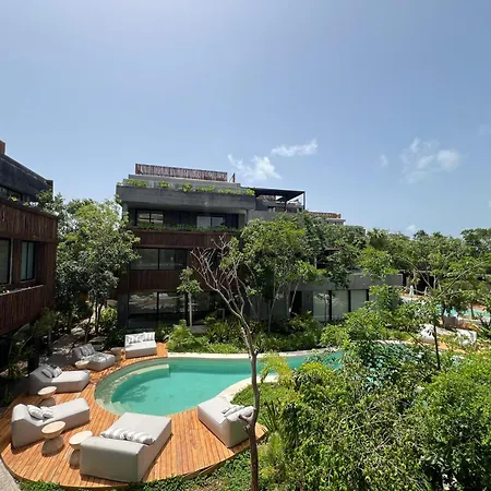 Humana In * Tulum