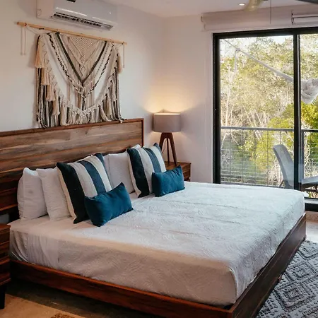 Apartment Loft Boho In With Pool & Gym *