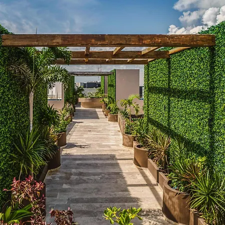 Sunrise With Fast-wifi, Rooftop Pool, Apartment Tulum