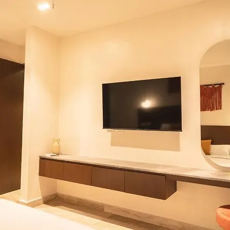 Stylish Retreat For 6, Near Everything Tulum
