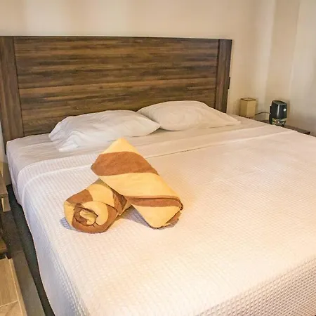 1 Bedroom In Downtown Walking Distance From Bars Apartment Tulum