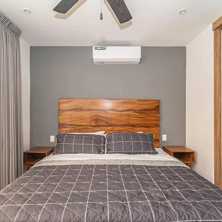 King With Private Balcony, Rooftop Pool, Gym * Tulum