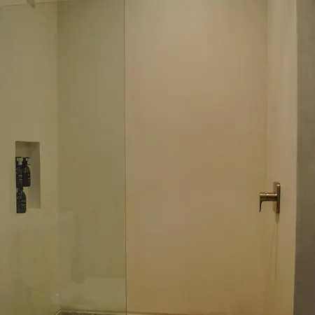Apartahotel New Maria 2 Bedroom With Rooftop Pool