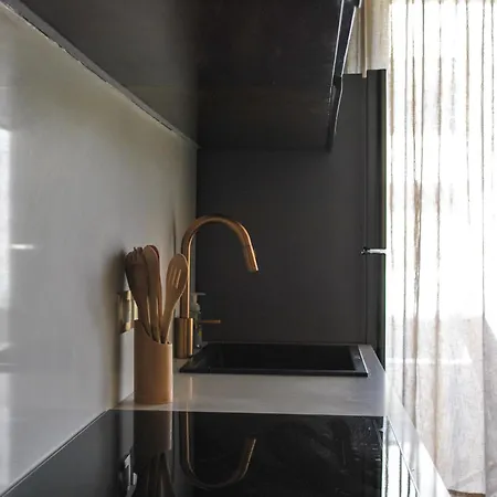 New Maria 2 Bedroom With Rooftop Pool Apartahotel 4*
