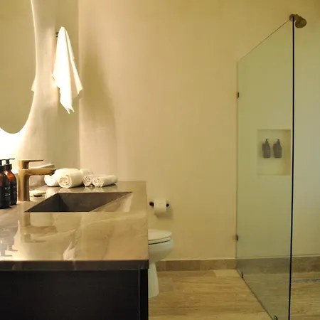 Apartahotel New Maria 2 Bedroom With Rooftop Pool 4*