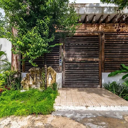 Lux 2br With Jungle Views, Pool, Gym At Nhoa *